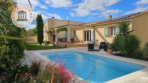 Luxe woning in Marignane, Bouches-du-Rhône
