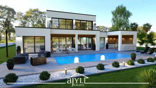 Grond in Allauch, Bouches-du-Rhône