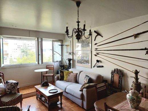 Appartamento a Puteaux, Hauts-de-Seine