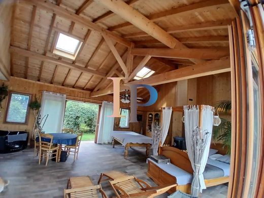 豪宅  Poule-les-Écharmeaux, Rhône