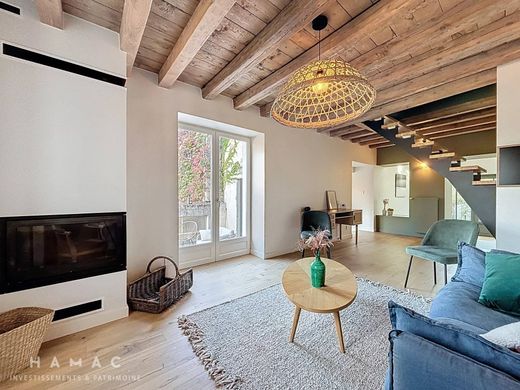 Sainte-Foy-lès-Lyon, Rhôneの高級住宅