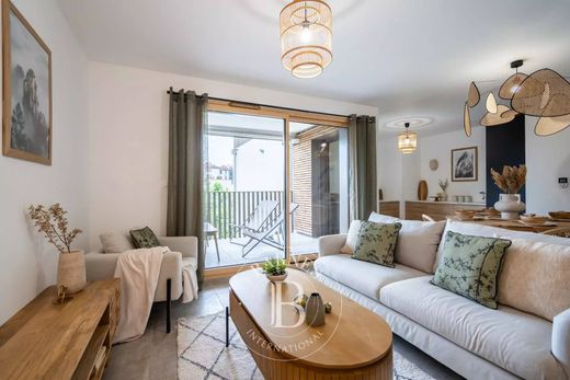 Apartment / Etagenwohnung in Lyon, Rhône