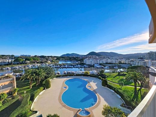Apartment in Mandelieu-la-Napoule, Alpes-Maritimes