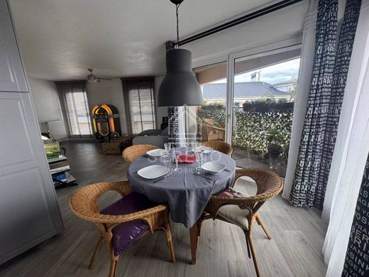 Apartment / Etagenwohnung in Paris, Île-de-France