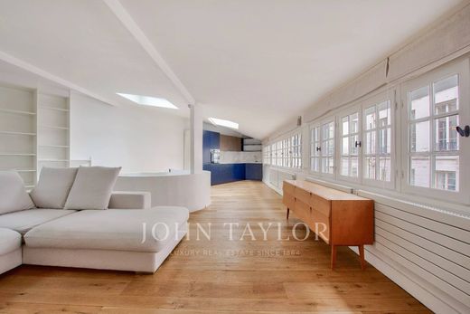 Apartment in Saint-Germain, Odéon, Monnaie, Paris