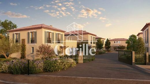Villa in Valbonne, Alpes-Maritimes