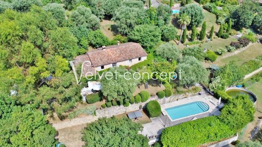 Luxury home in Châteauneuf-Grasse, Alpes-Maritimes