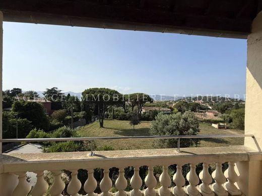 Luxury home in Saint-Tropez, Var