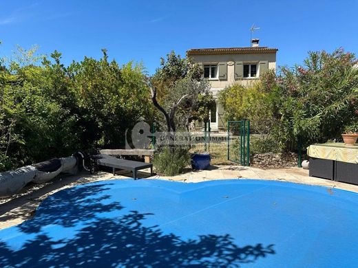 ‏בתי יוקרה ב  Paradou, Bouches-du-Rhône