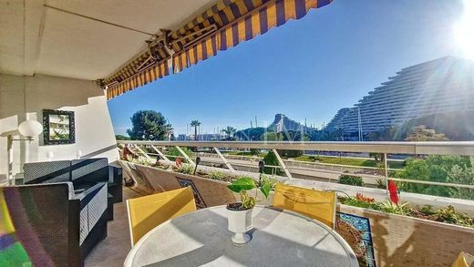 Piso / Apartamento en Villeneuve-Loubet, Alpes Marítimos