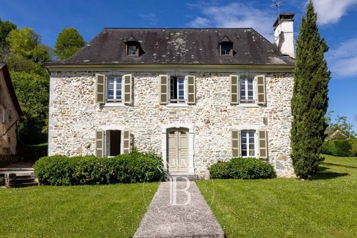 Casa di lusso a Oloron-Sainte-Marie, Pirenei atlantici