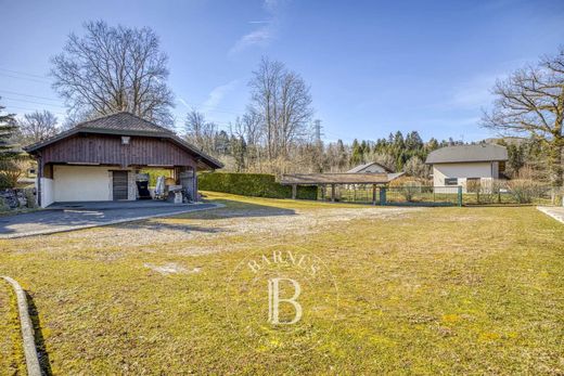 Αγροτεμάχιο σε Reignier-Ésery, Haute-Savoie