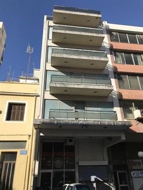 Komplex apartman Atina, Nomarchía Athínas