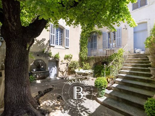 Элитный дом, Châteauneuf-de-Gadagne, Vaucluse