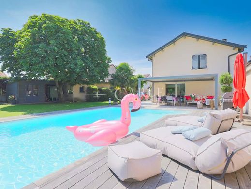 豪宅  Genas, Rhône