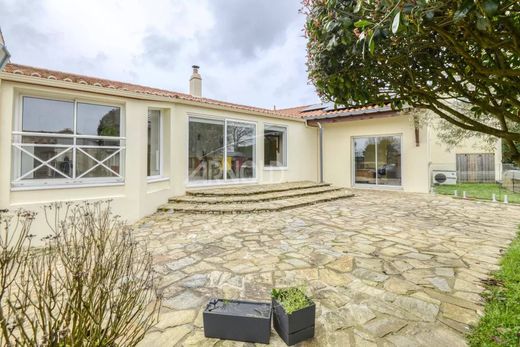 Casa de lujo en Bouaye, Loira Atlántico