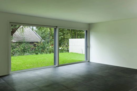 Apartment in Saint-Prix, Val d'Oise