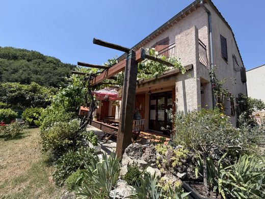 Maison de luxe à Contes, Alpes-Maritimes