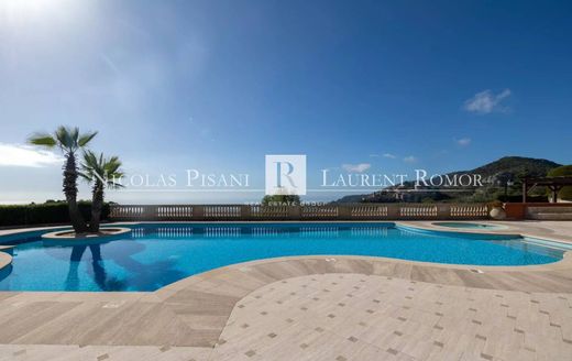 Apartment / Etagenwohnung in Èze, Alpes-Maritimes