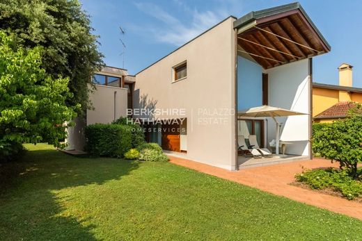 别墅  Oderzo, 特雷维索省