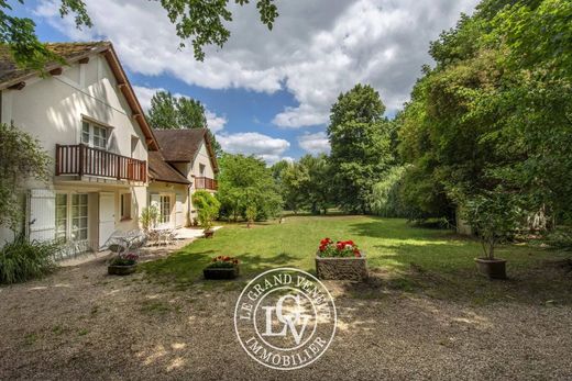 Luxus-Haus in Bois-le-Roi, Seine-et-Marne