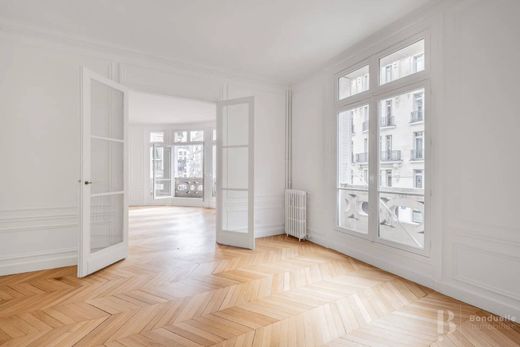 套间/公寓  Champs-Elysées, Madeleine, Triangle d’or, Paris