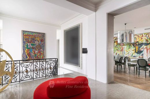 Apartment in La Muette, Auteuil, Porte Dauphine, Paris