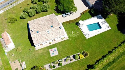 Luxury home in Saint-André-de-Cubzac, Gironde
