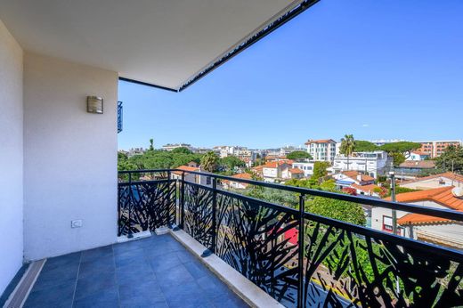 Apartment in Juan-les-Pins, Alpes-Maritimes