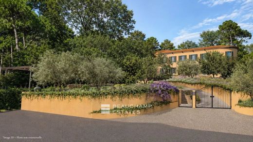 Land in Mougins, Alpes-Maritimes