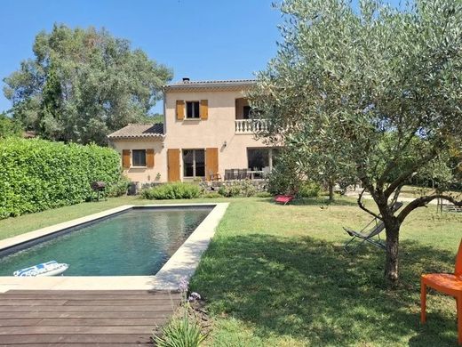 Элитный дом, Les Vans, Ardèche