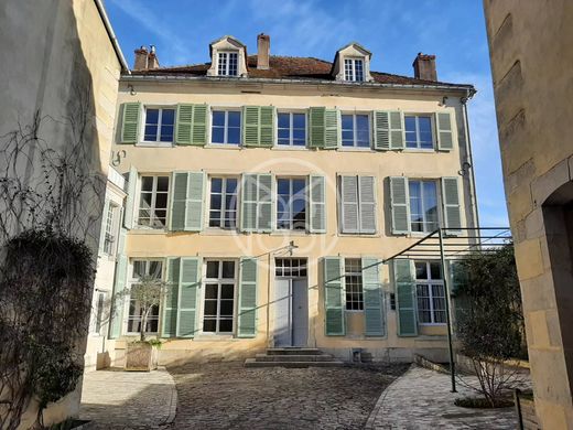 Luxus-Haus in Montbard, Cote d'Or