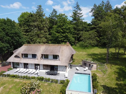 Luxus-Haus in Deauville, Calvados