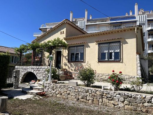 Casa di lusso a Antibes, Alpi Marittime