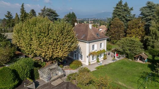 豪宅  Corbelin, Isère