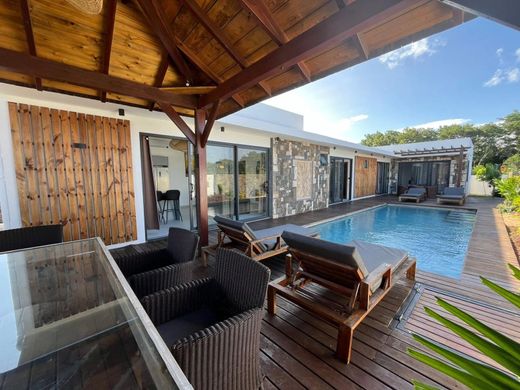 빌라 / Péreybère, Rivière du Rempart District