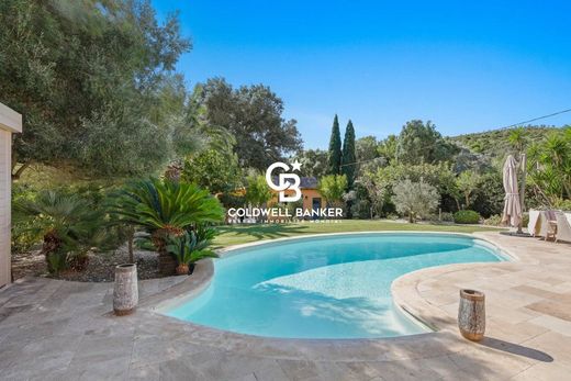 Villa in Bormes-les-Mimosas, Var