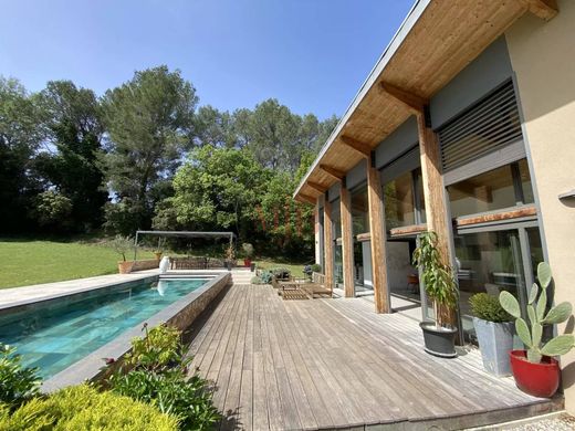 Villa in Aix-en-Provence, Bouches-du-Rhône
