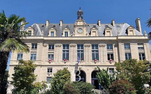 Apartment in Salpêtrière, Butte-aux-Cailles, Croulebarbe, Paris