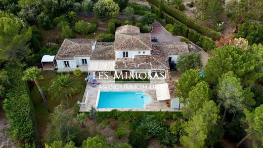 ‏בתי יוקרה ב  Roquebrune-sur-Argens, Var