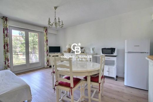 Apartment / Etagenwohnung in Arcachon, Gironde