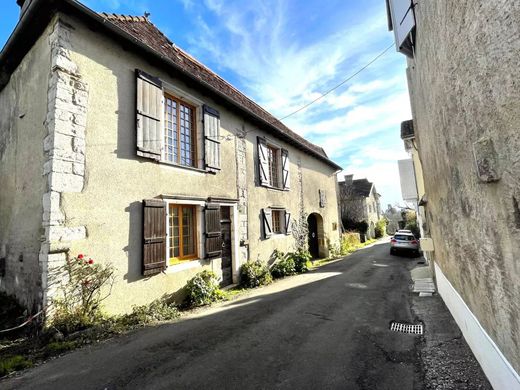 Luxury home in Sauveterre-de-Béarn, Pyrénées-Atlantiques