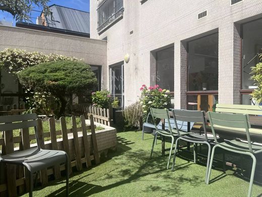 Apartment in Motte-Picquet, Commerce, Necker, Paris