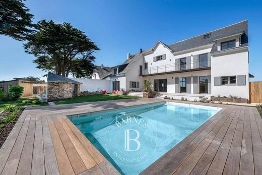 Le Croisic, Loire-Atlantiqueの高級住宅