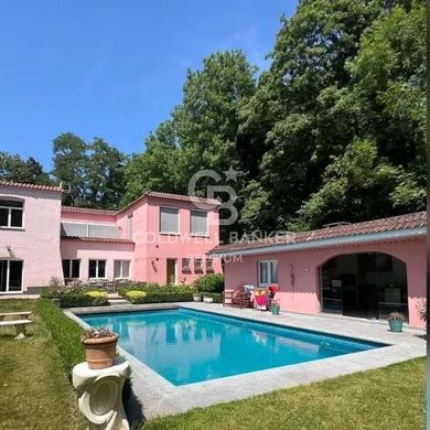 Villa - Sint-Genesius-Rode, Provincie Vlaams-Brabant