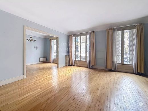 Apartment in La Muette, Auteuil, Porte Dauphine, Paris
