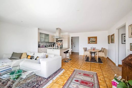 Appartement in La Tour-de-Peilz, Riviera-Pays-d'Enhaut District