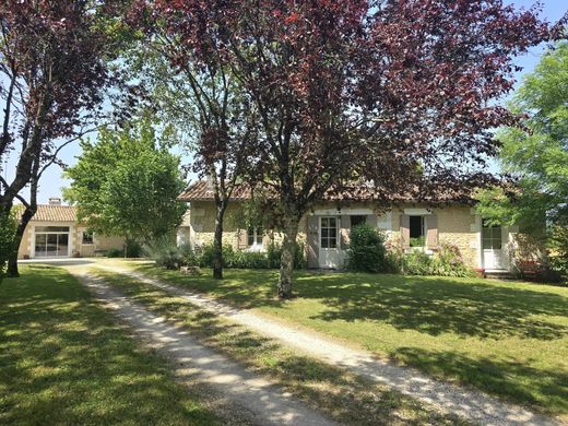 Luxury home in Bardenac, Charente