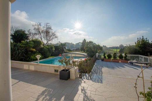 Casa di lusso a Breuillet, Charente-Maritime