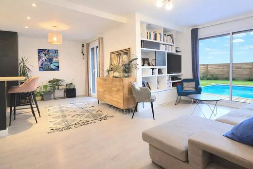 Luxury home in Annecy, Haute-Savoie